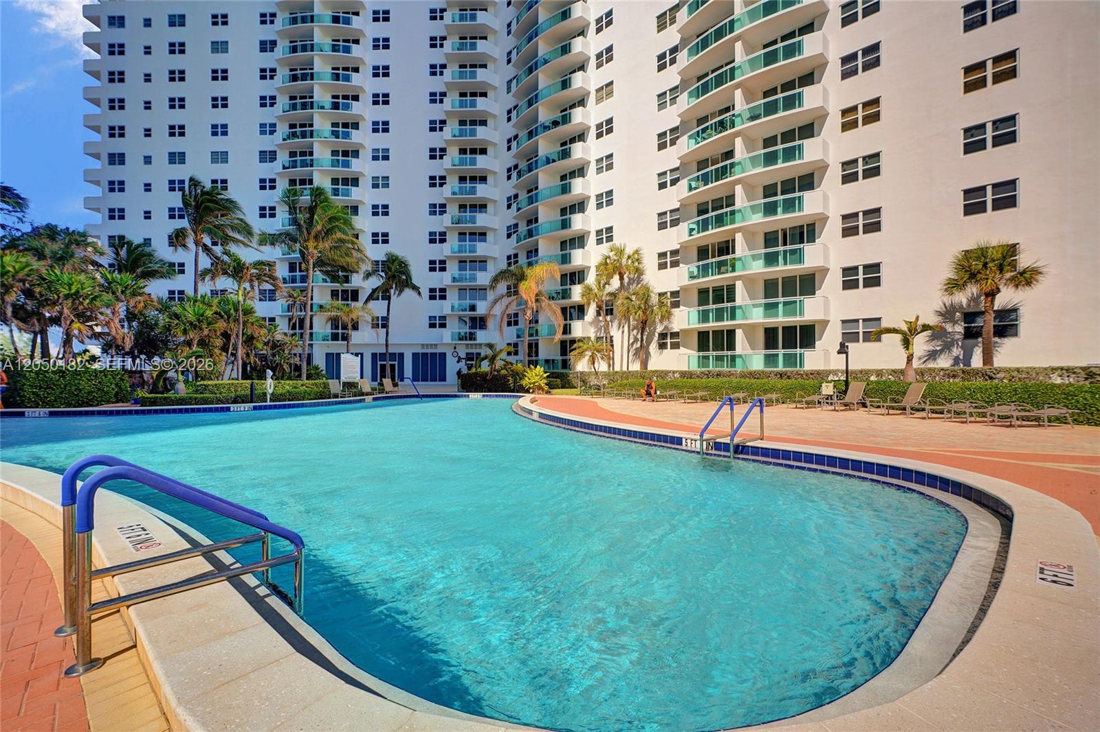 3000 S Ocean Drive 412 (available Now) Property Photo 30