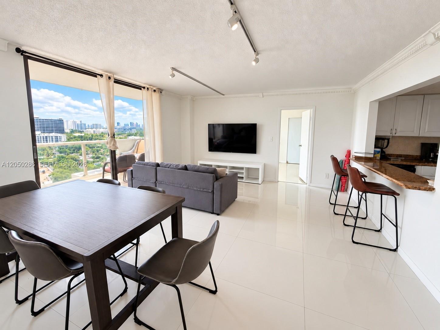 13499 Biscayne Boulevard 1407 Property Photo 2