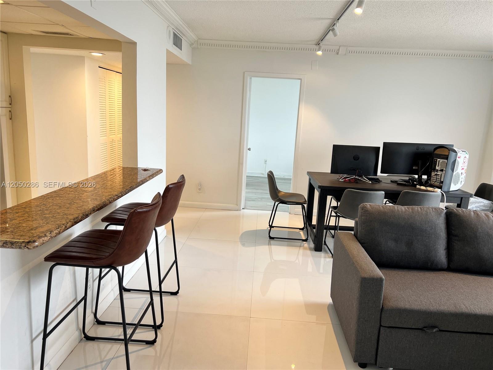 13499 Biscayne Boulevard 1407 Property Photo 5