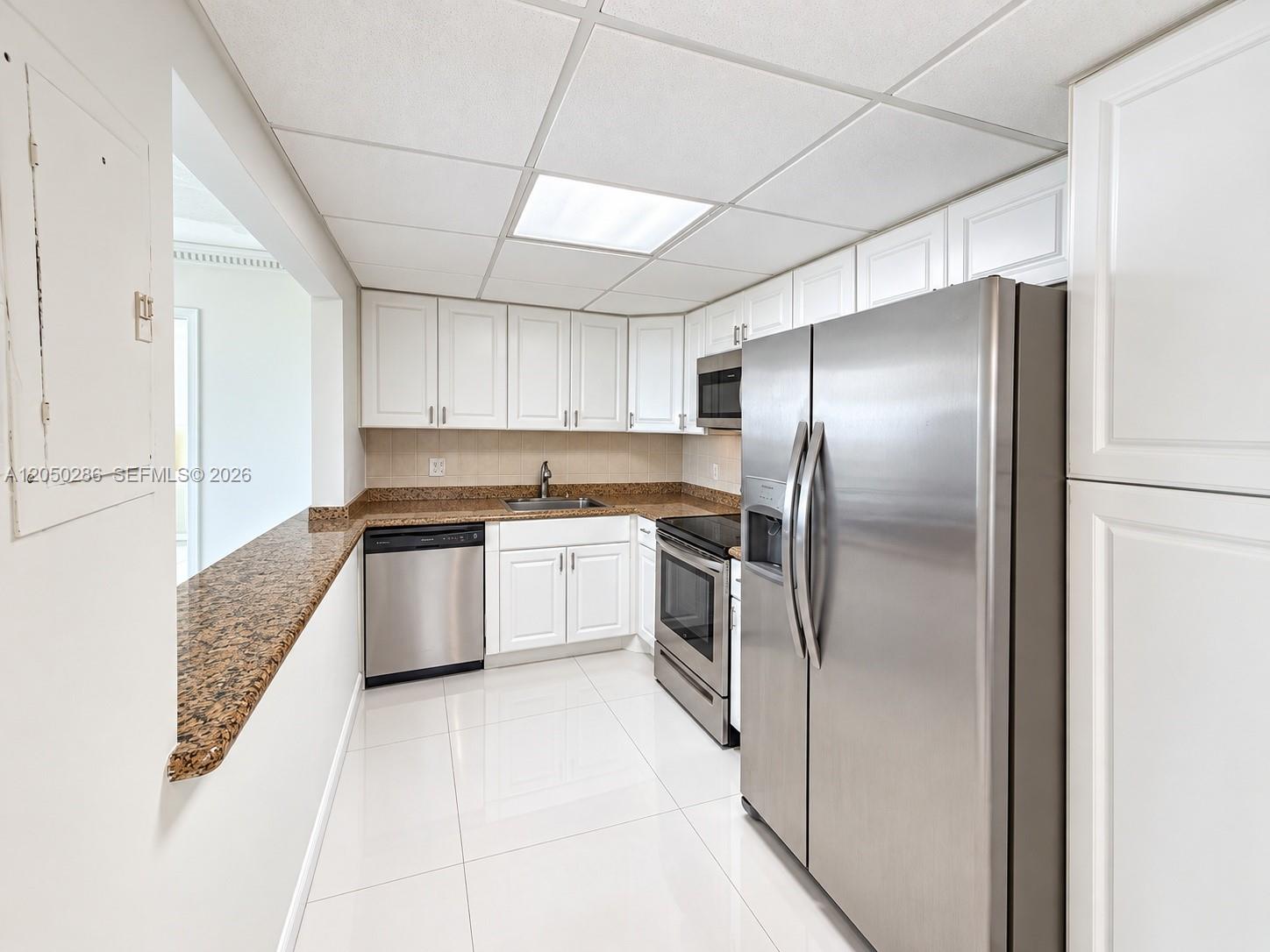 13499 Biscayne Boulevard 1407 Property Photo 7