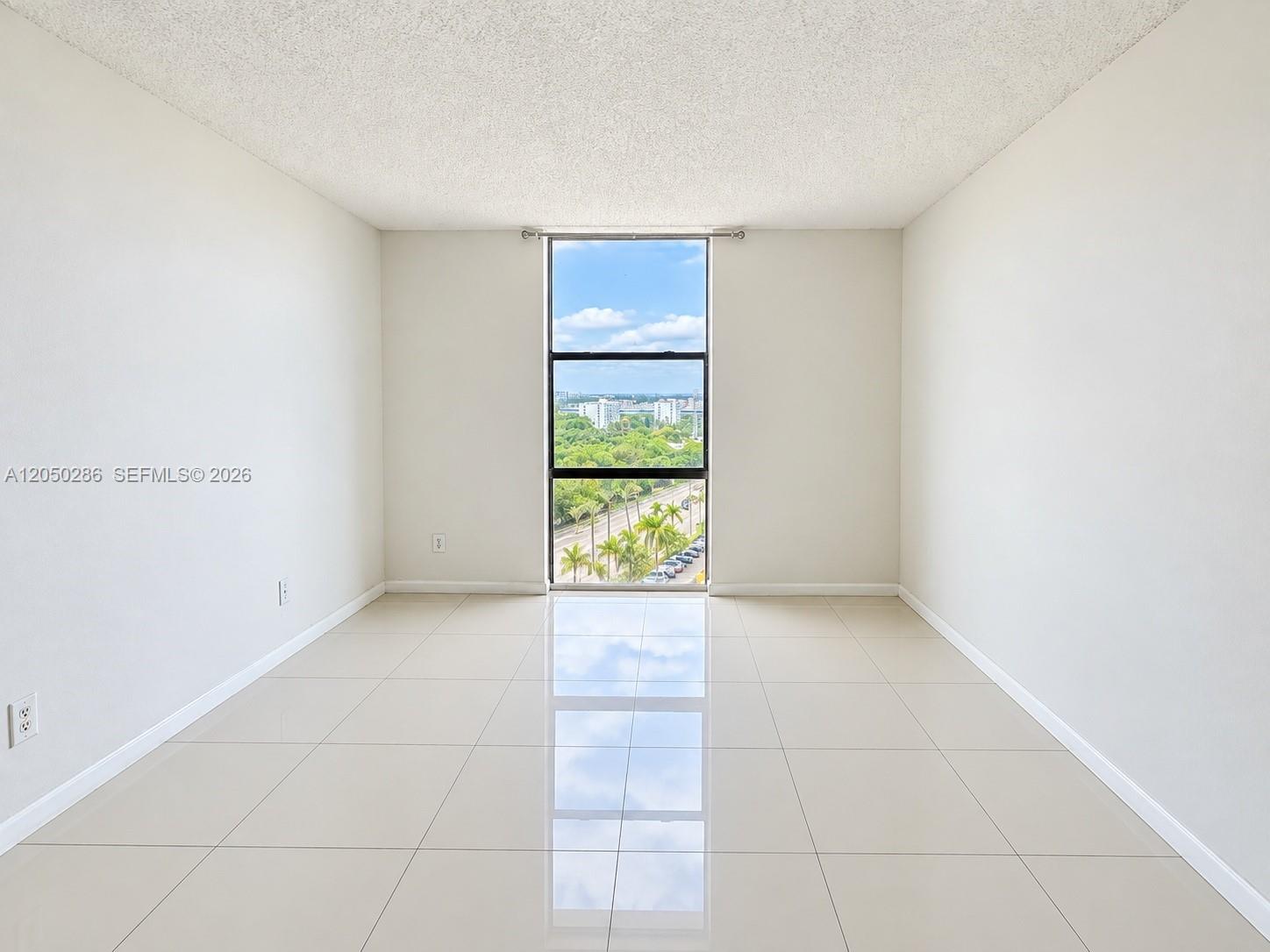 13499 Biscayne Boulevard 1407 Property Photo 13