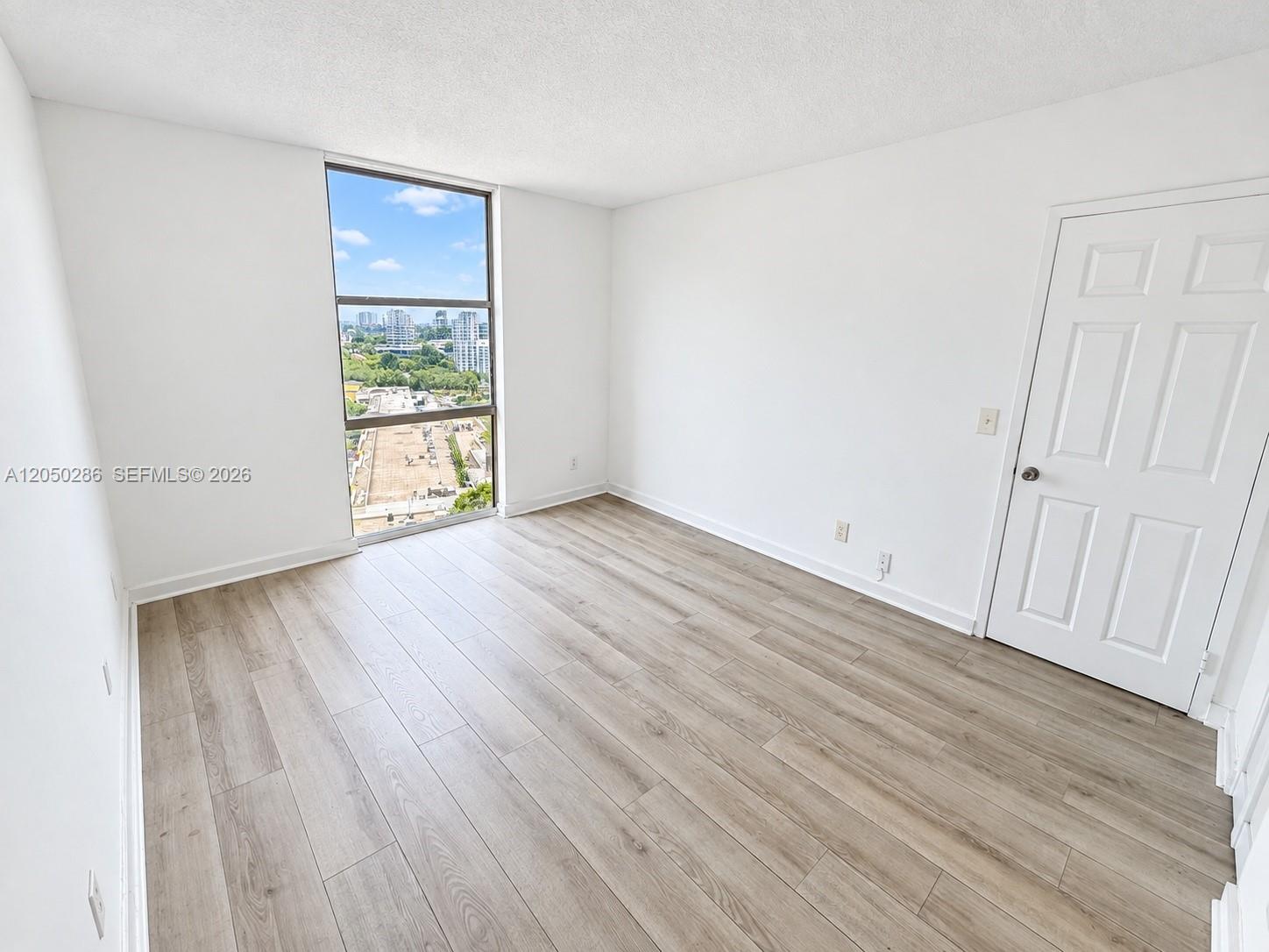 13499 Biscayne Boulevard 1407 Property Photo 15