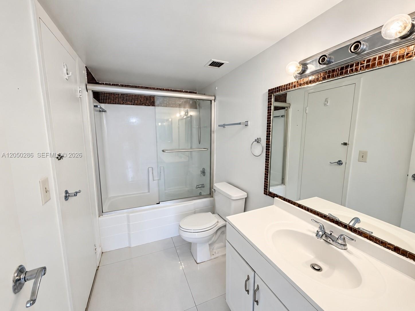 13499 Biscayne Boulevard 1407 Property Photo 16
