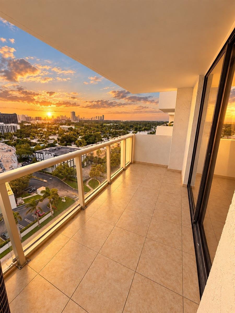 13499 Biscayne Boulevard 1407 Property Photo 17
