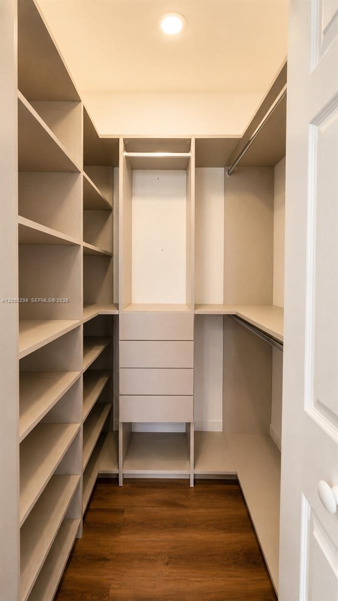 2116 Ne 38th Road Property Photo 15