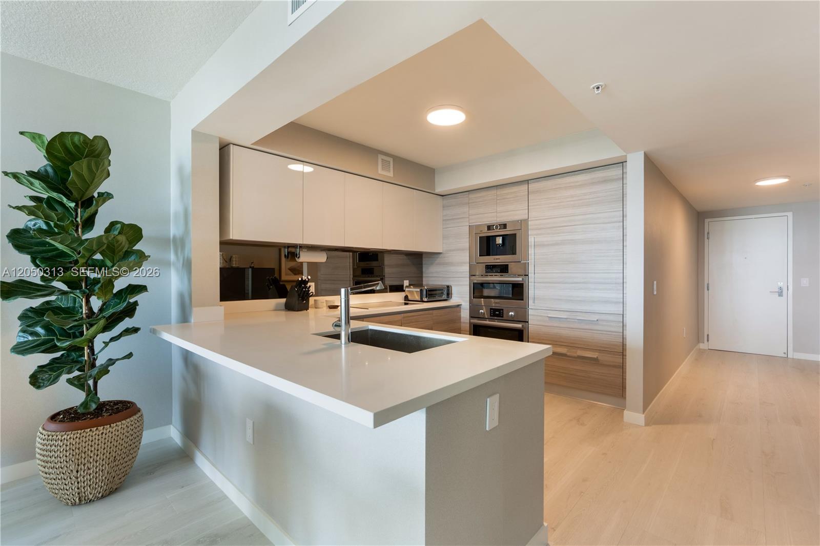 330 Sunny Isles Boulevard 5-1404 Property Photo 14