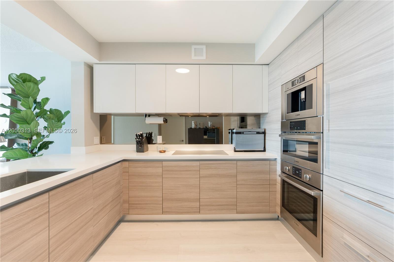 330 Sunny Isles Boulevard 5-1404 Property Photo 16