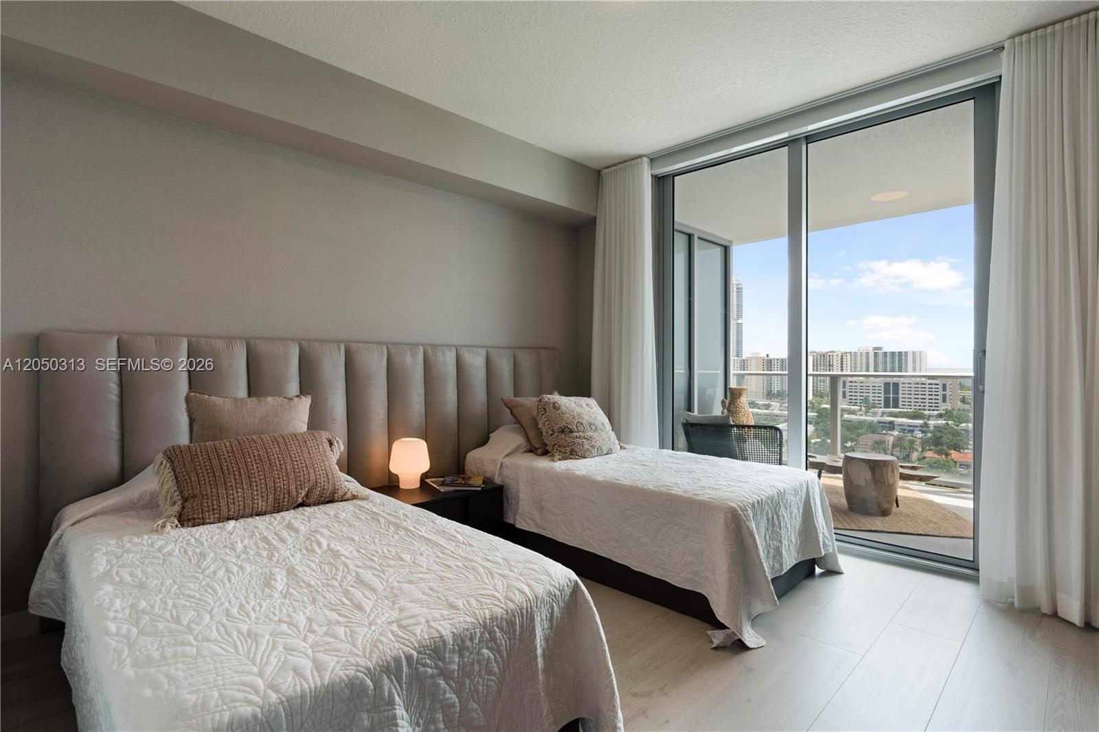 330 Sunny Isles Boulevard 5-1404 Property Photo 31