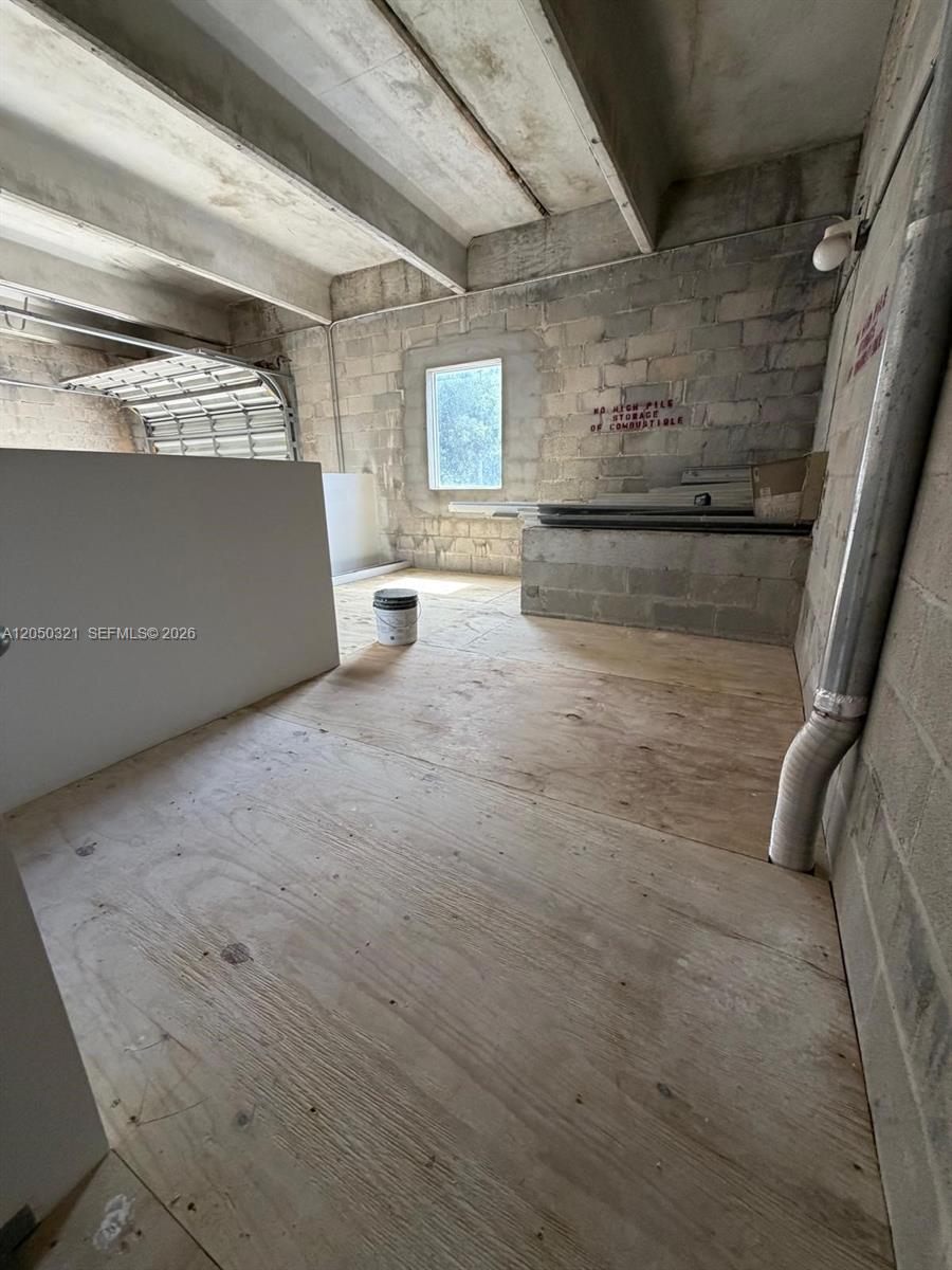 A12050321 Property Photo 5