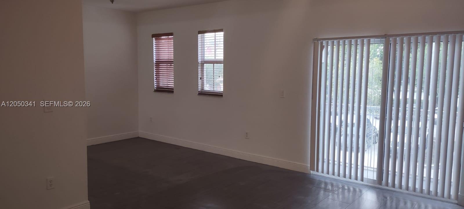 10902 Nw 83rd Street 209 Property Photo 4