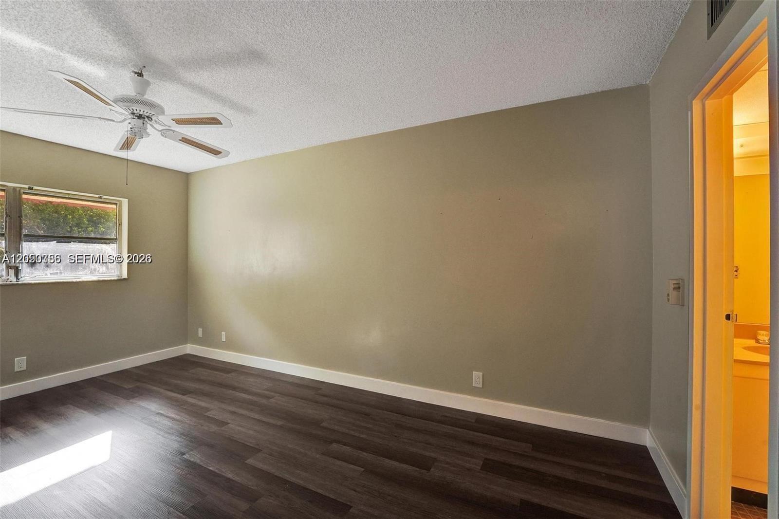 1030 Country Club Drive 405 Property Photo 12