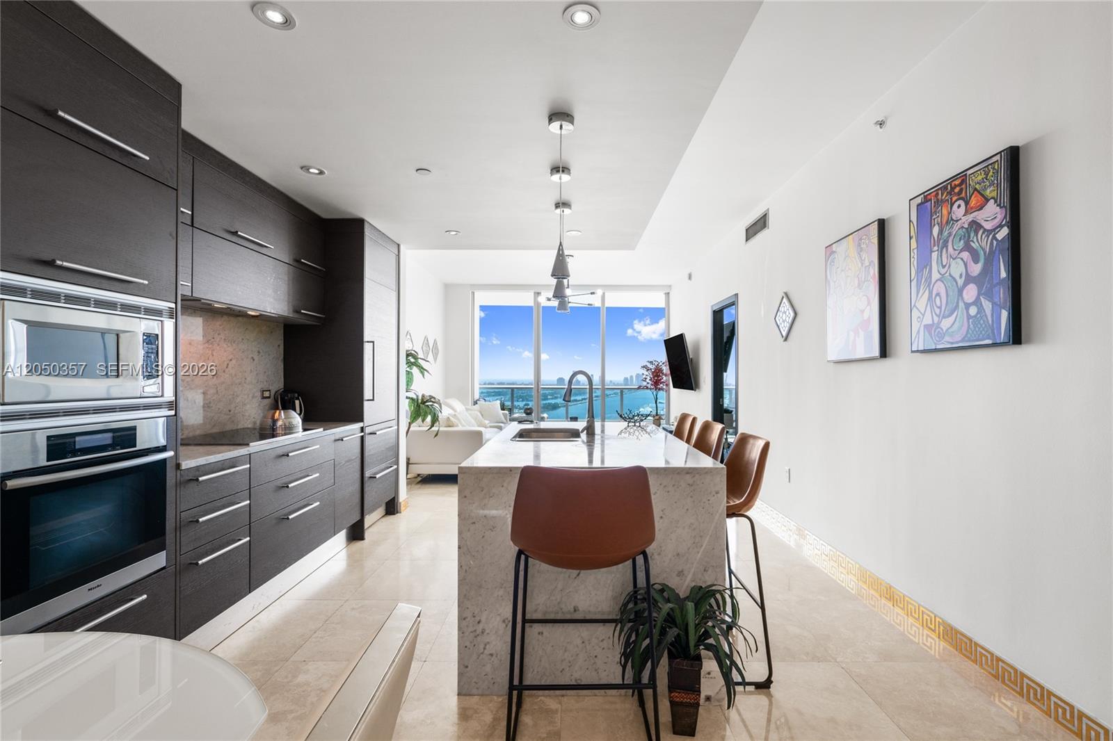 900 Biscayne Boulevard 3704 Property Photo 2