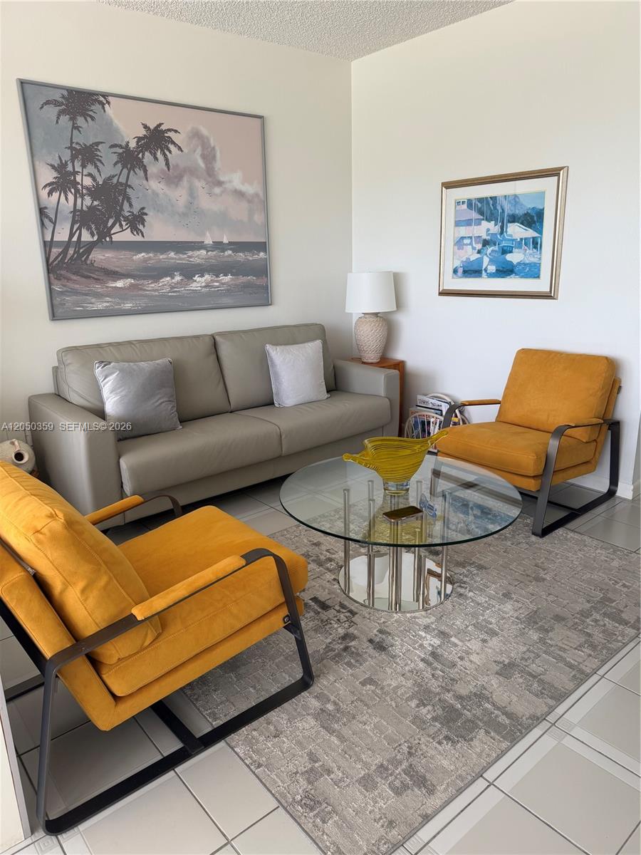 4925 Collins Avenue 2d Property Photo 3