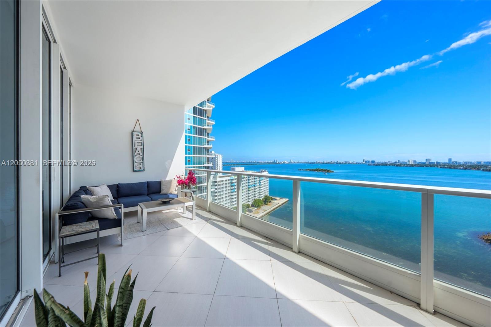 2020 N Bayshore Drive 1908 Property Photo 1