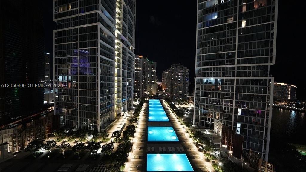 475 Brickell Avenue 1012 Property Photo 27