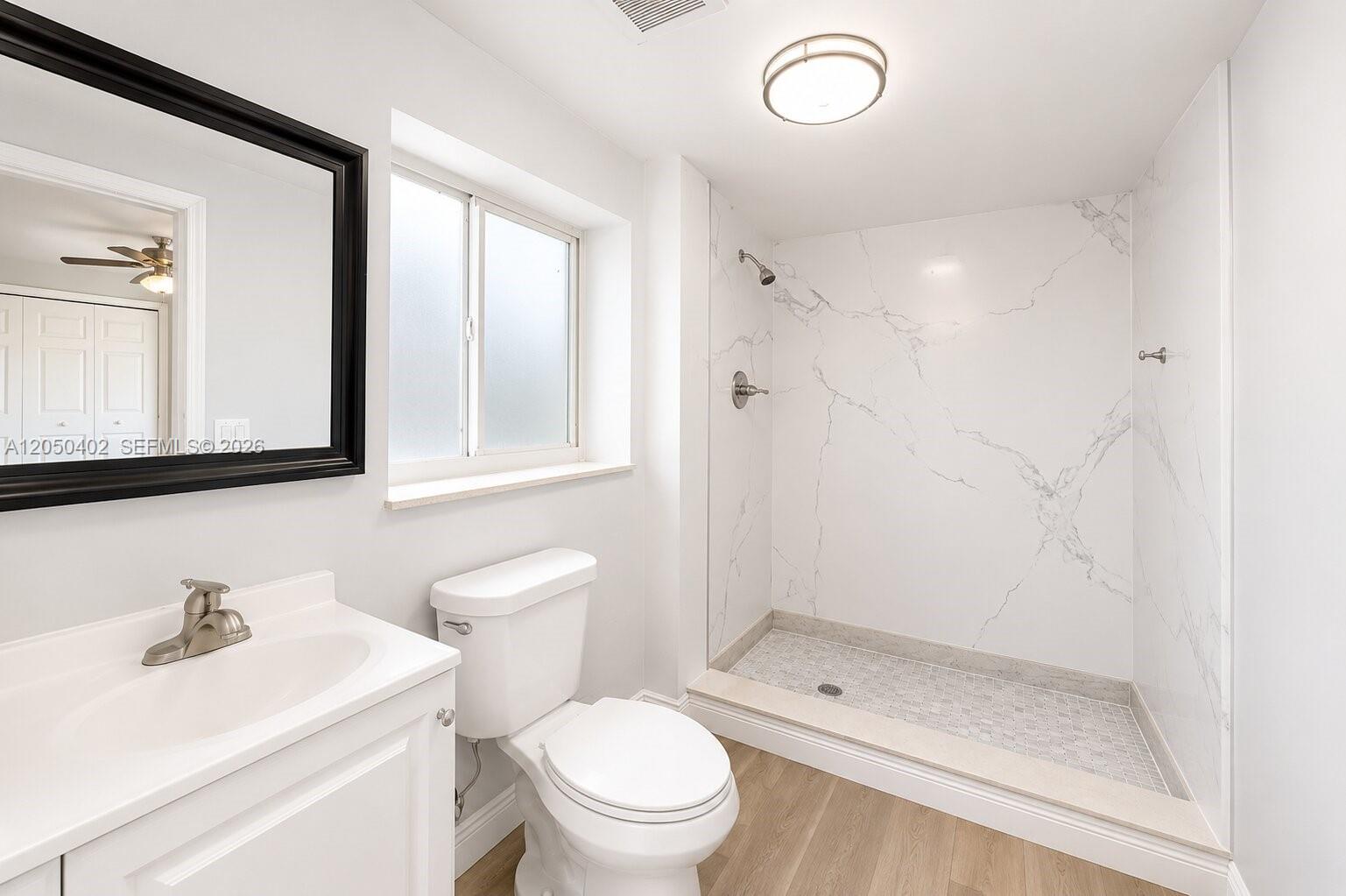 2511 Sw 3rd Street B- B Property Photo 6