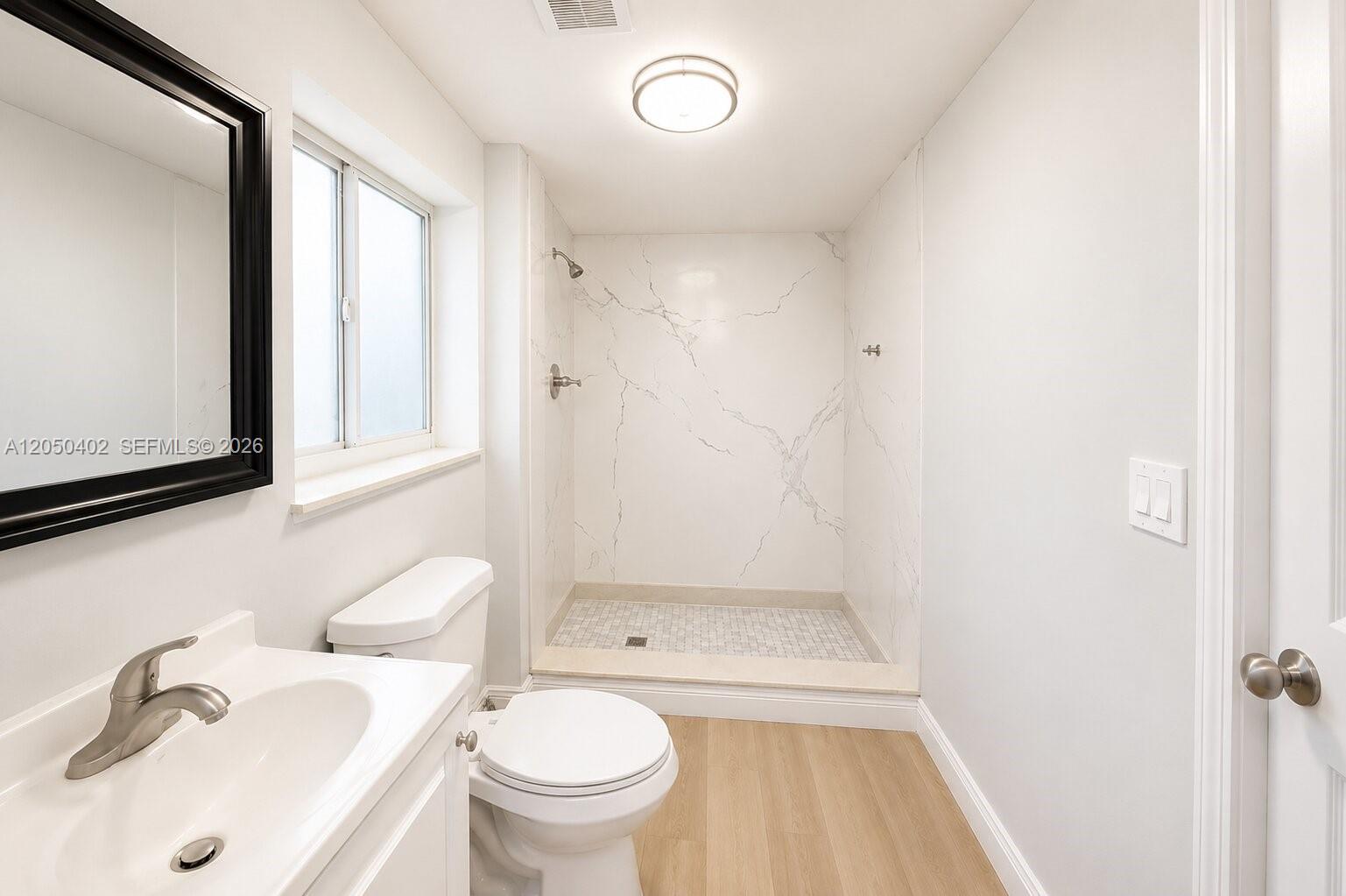 2511 Sw 3rd Street B- B Property Photo 7