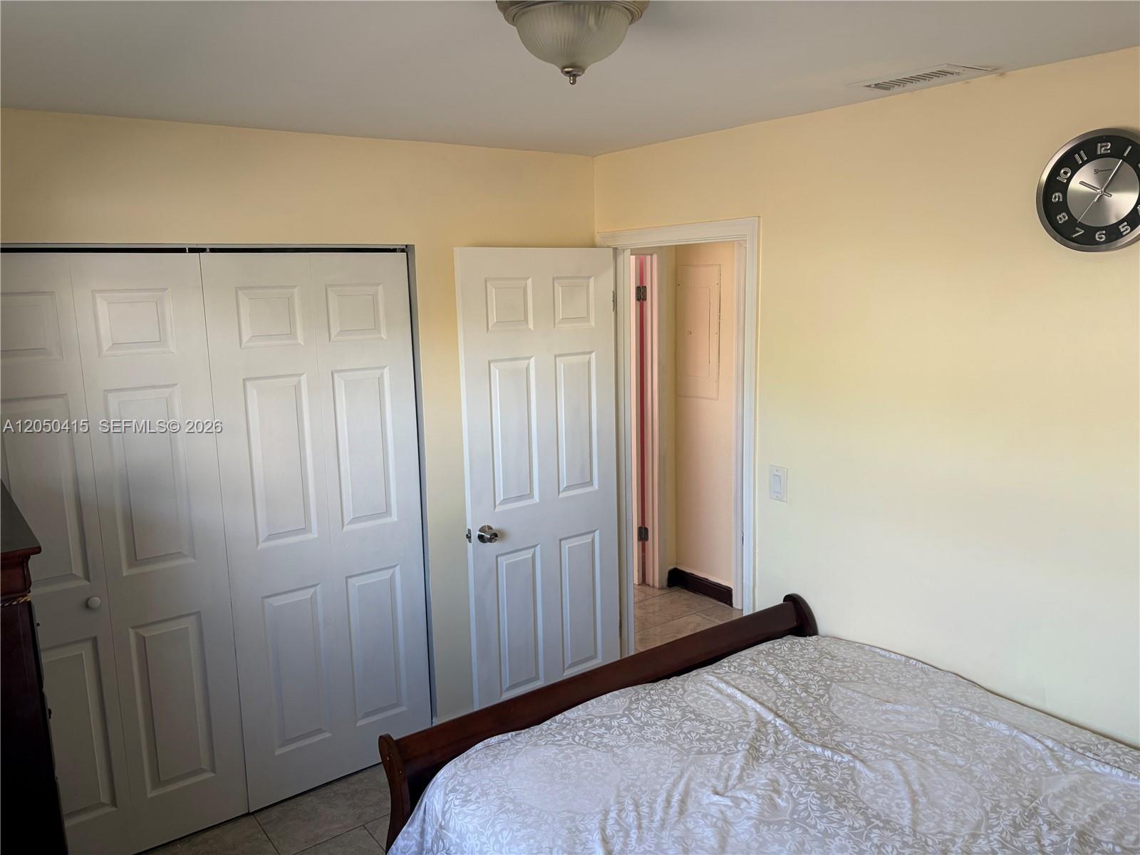 4280 N Dixie Highway Property Photo 16