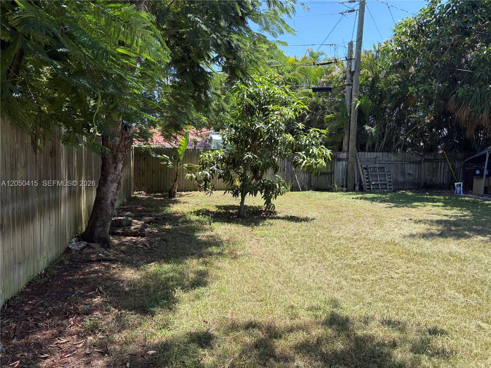 4280 N Dixie Highway Property Photo 27