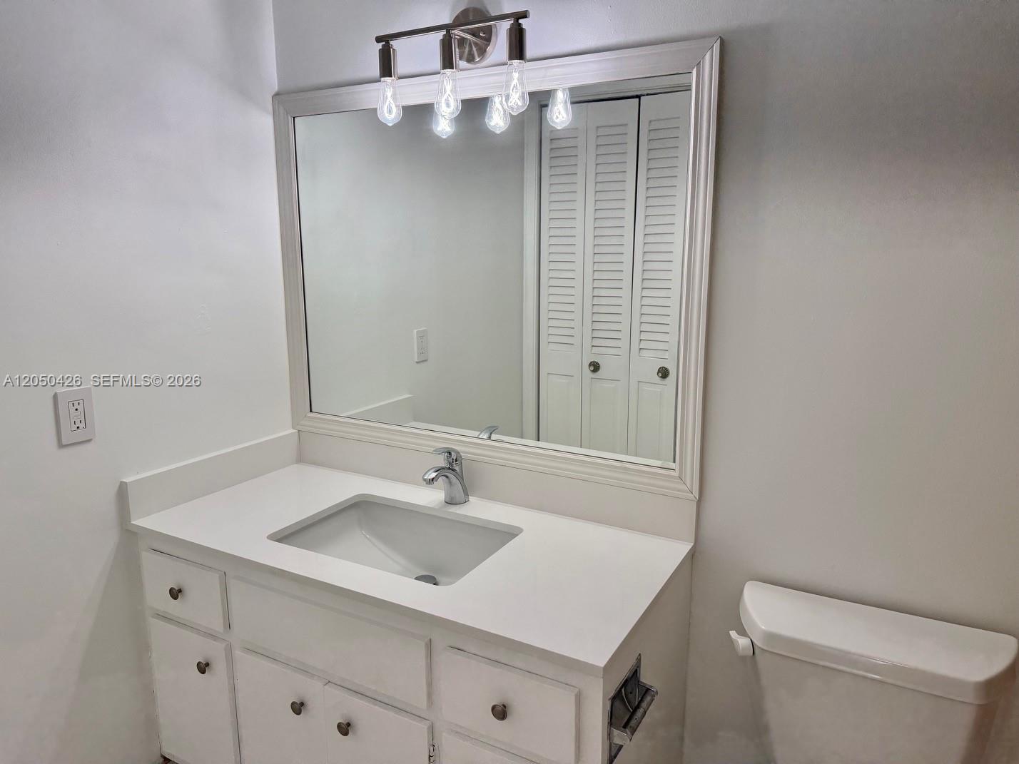 4400 Hillcrest Drive 308a Property Photo 11