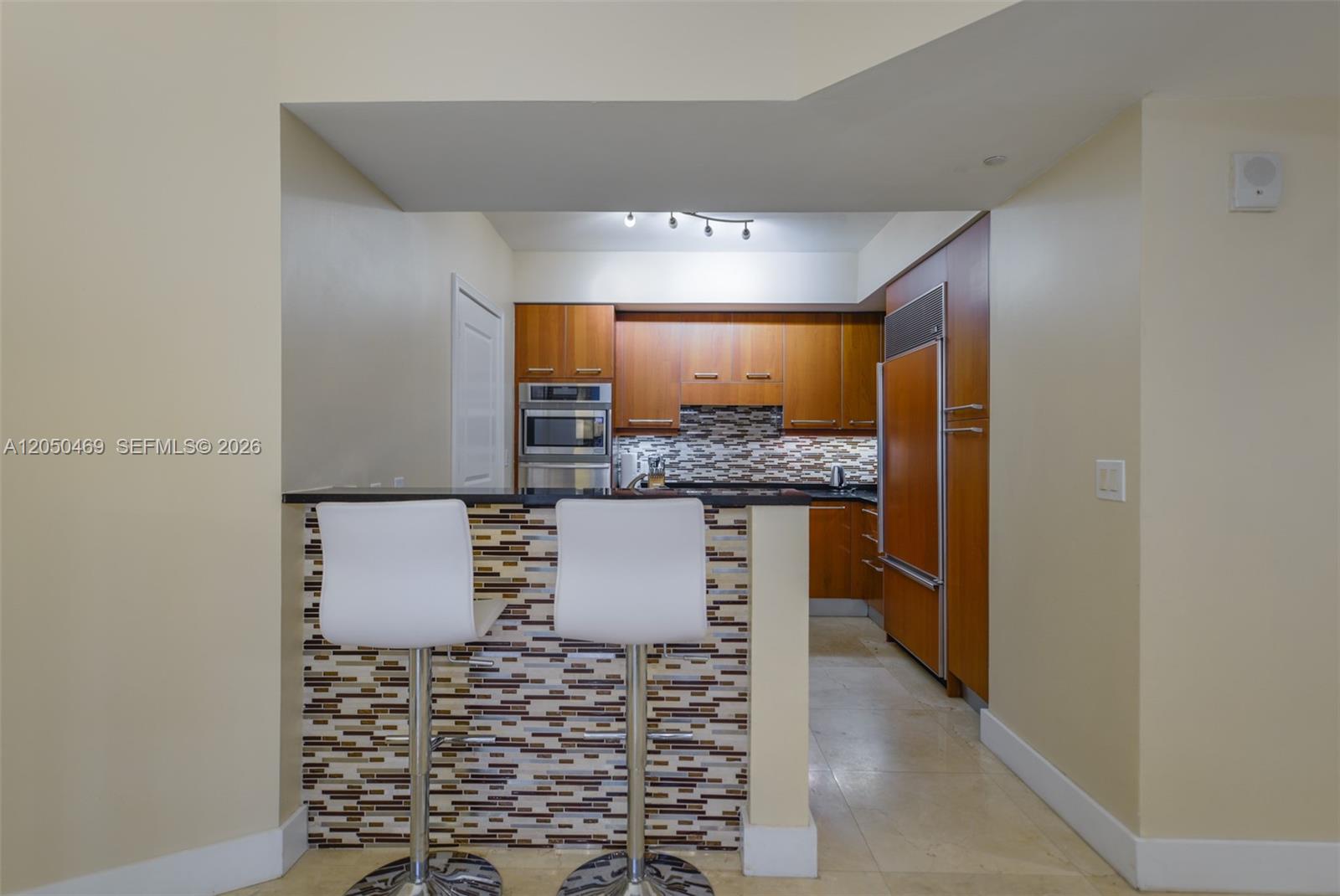 3101 S Ocean Drive 404 Property Photo 10
