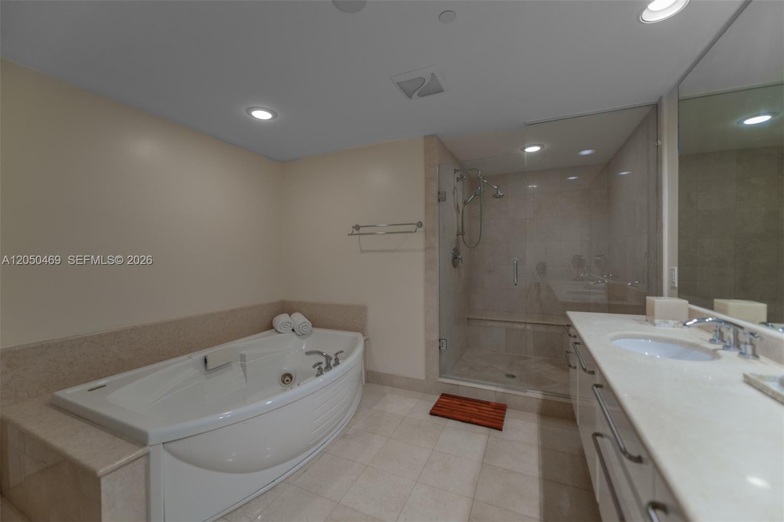 3101 S Ocean Drive 404 Property Photo 19