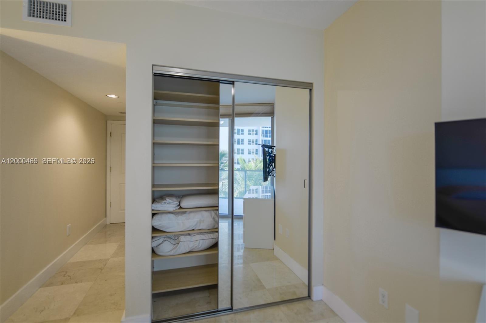 3101 S Ocean Drive 404 Property Photo 26