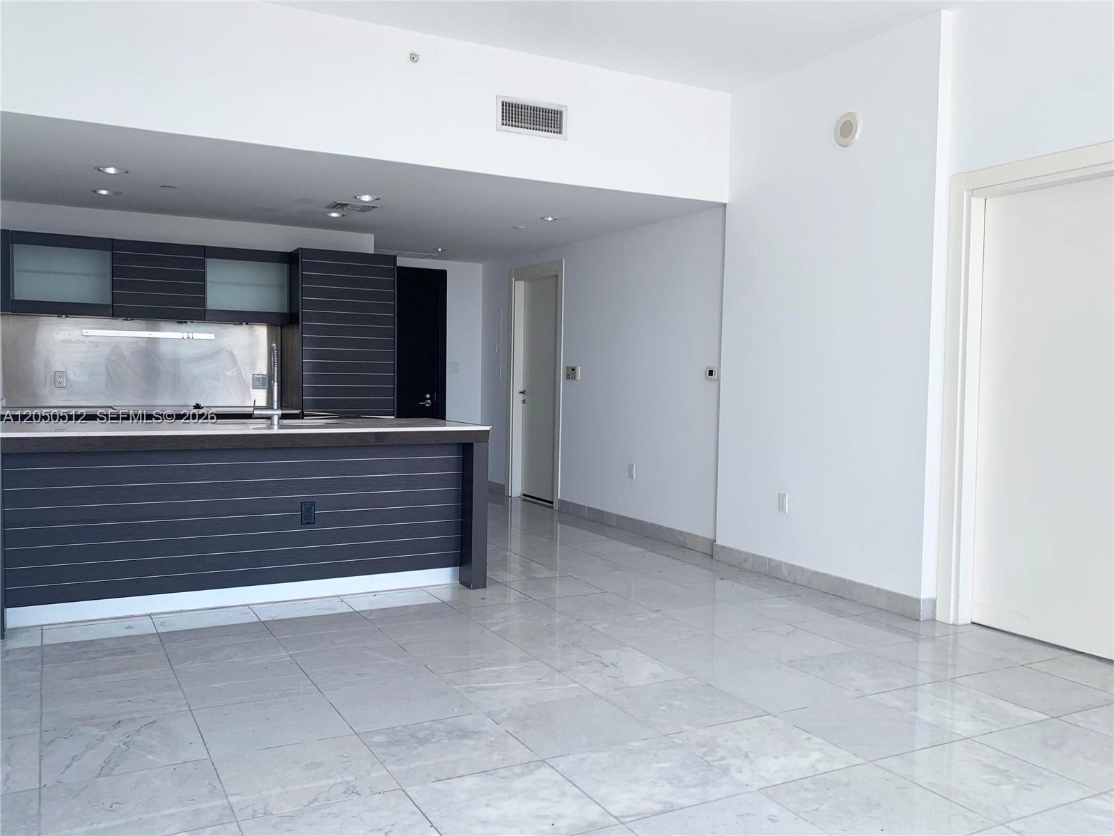 200 Biscayne Boulevard Way 4412 Property Photo 7