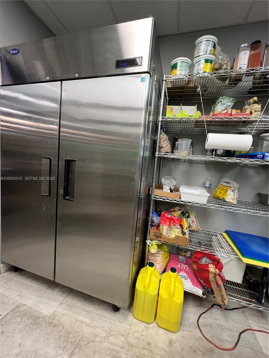 A12050515 Property Photo 10