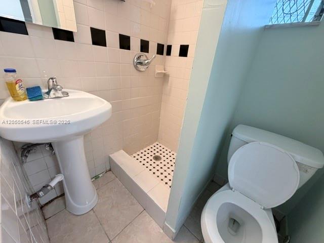 A12050546 Property Photo 22