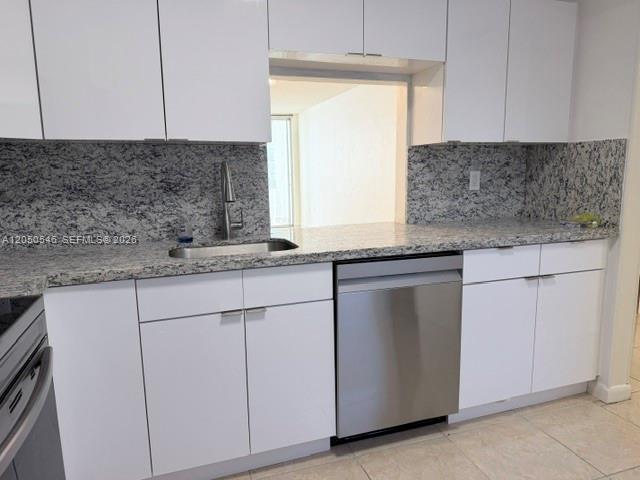 A12050546 Property Photo 25