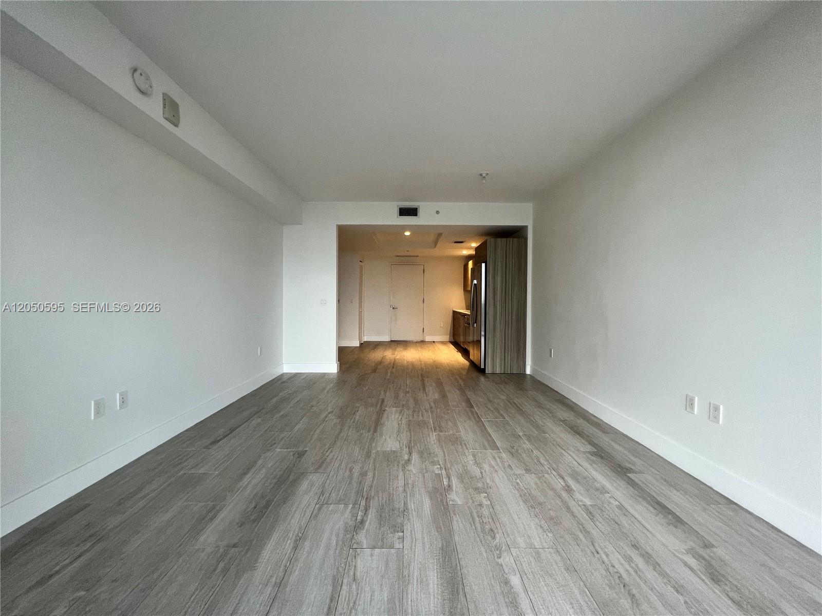 121 Ne 34th Street L505 Property Photo 7