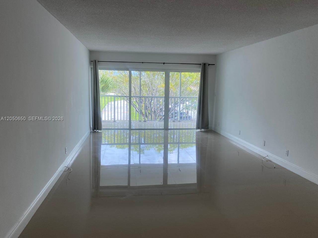100 Lakeview Drive 316 Property Photo 11