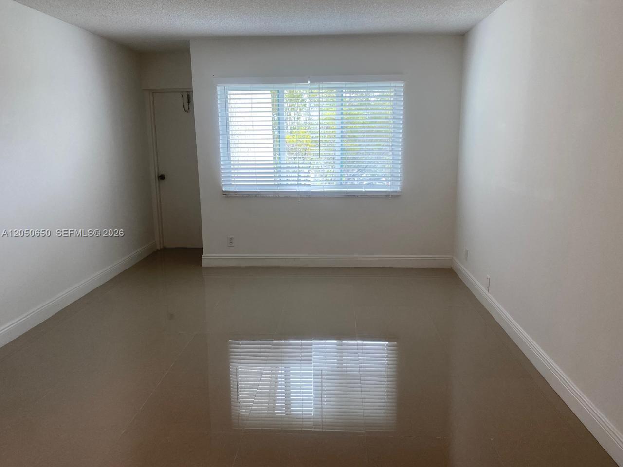 100 Lakeview Drive 316 Property Photo 13