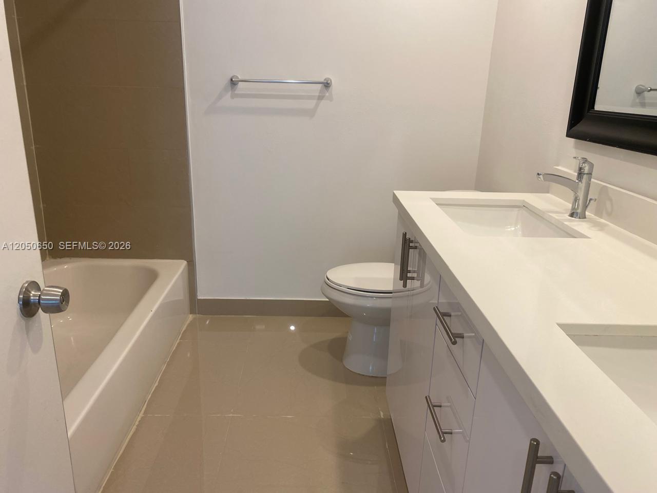 100 Lakeview Drive 316 Property Photo 14