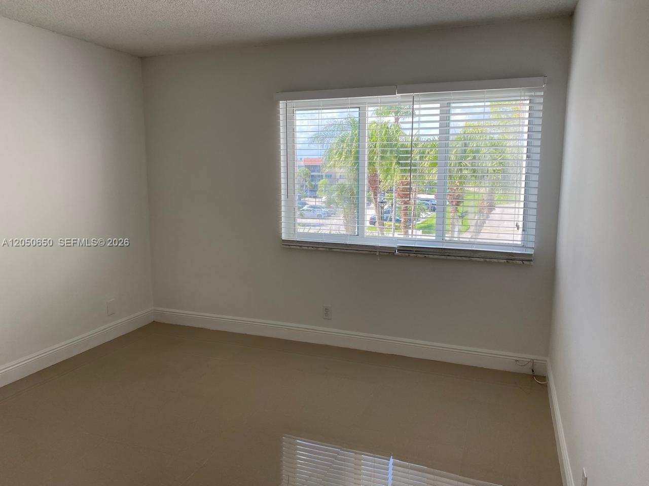 100 Lakeview Drive 316 Property Photo 15