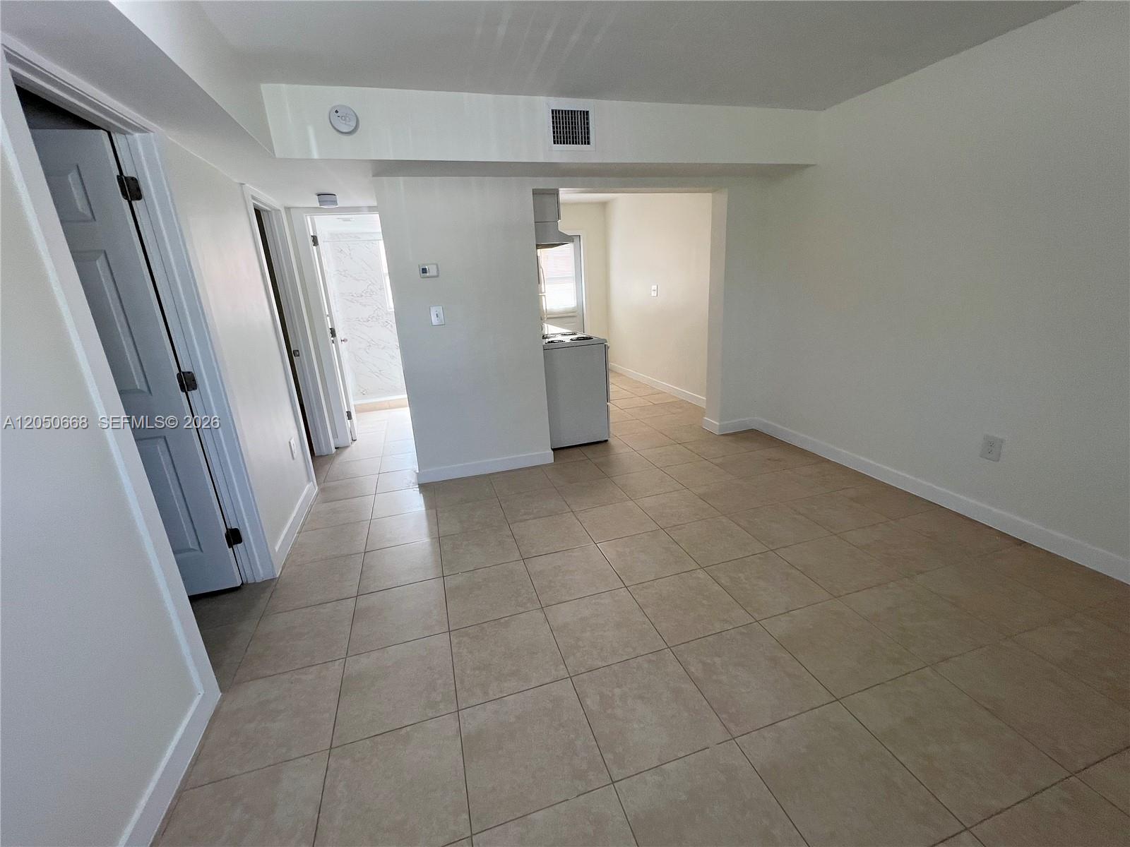 5730 Nw 11 Avenue Property Photo 7
