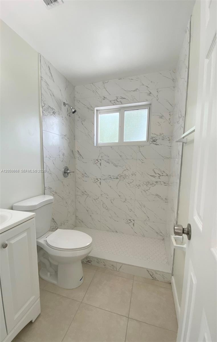 5730 Nw 11 Avenue Property Photo 10