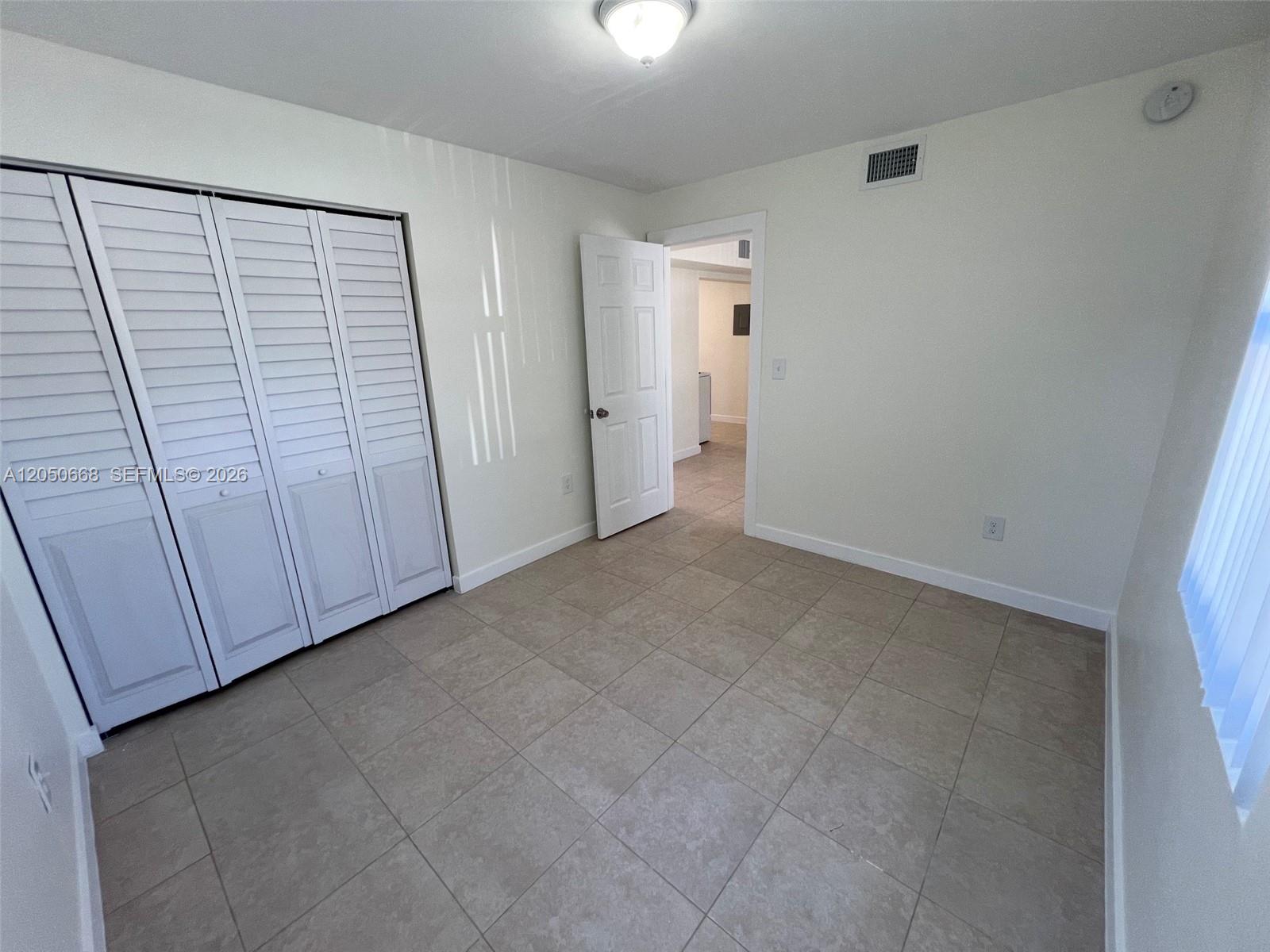 5730 Nw 11 Avenue Property Photo 12