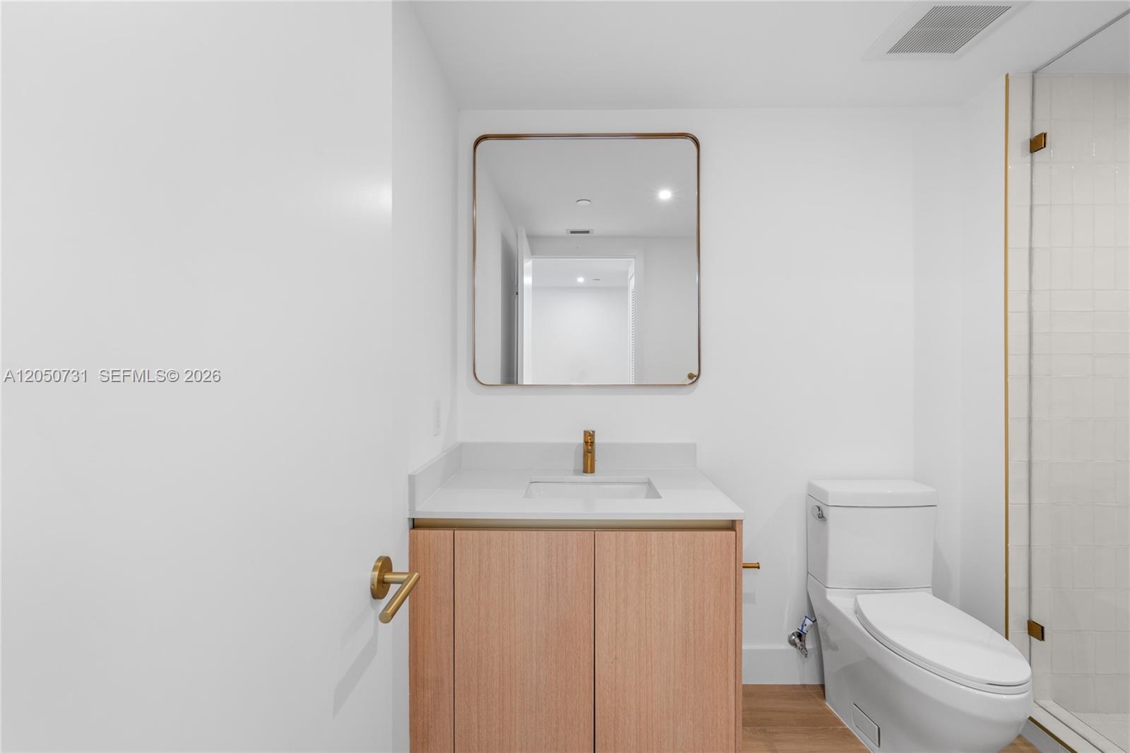 90 Ne 32nd Street 918 Property Photo 20