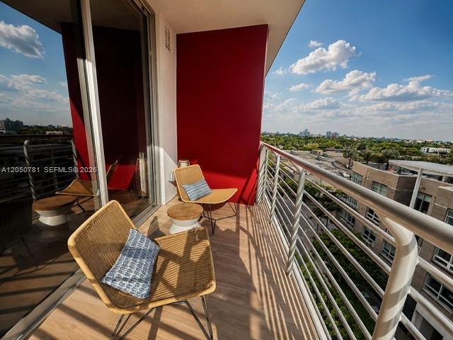 90 Ne 32 713 Property Photo 8