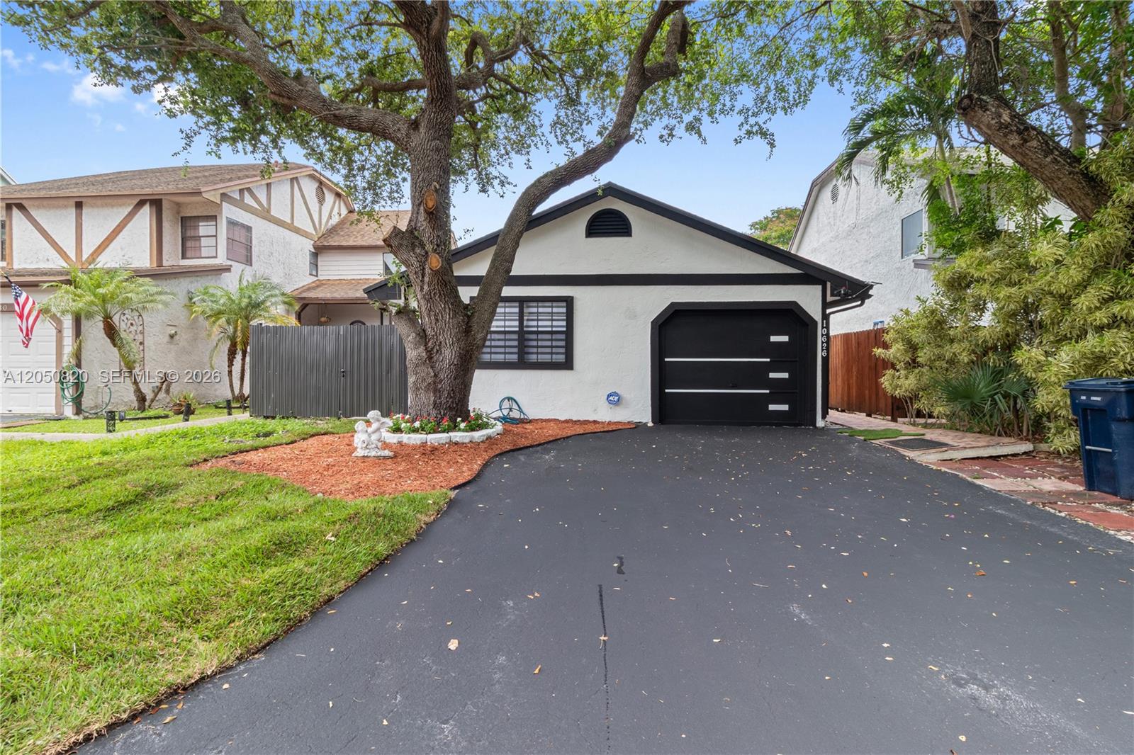 10626 Sw 148th Ave Drive Property Photo 1
