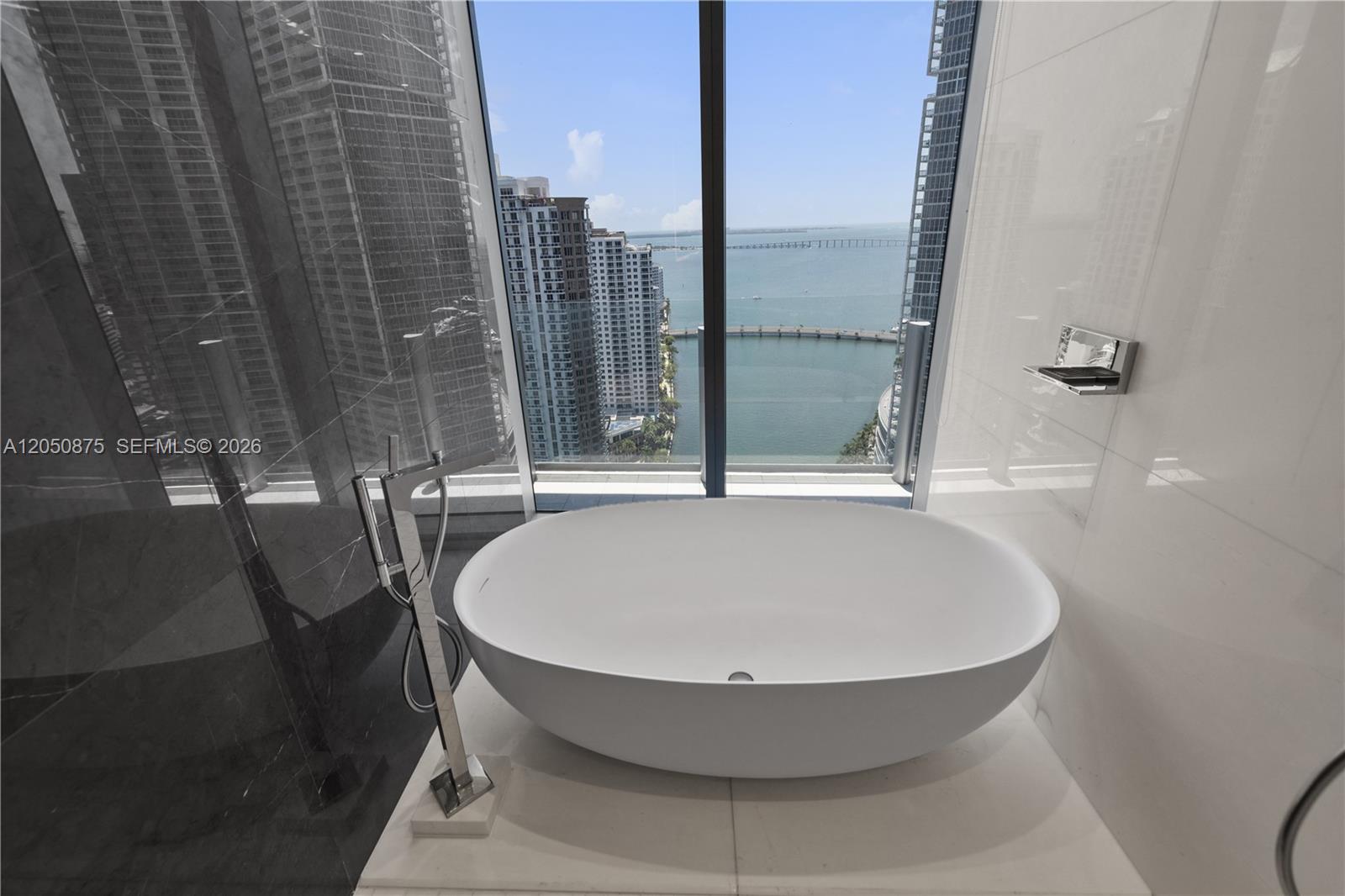 300 Biscayne Blvd Way 3104 Property Photo 24