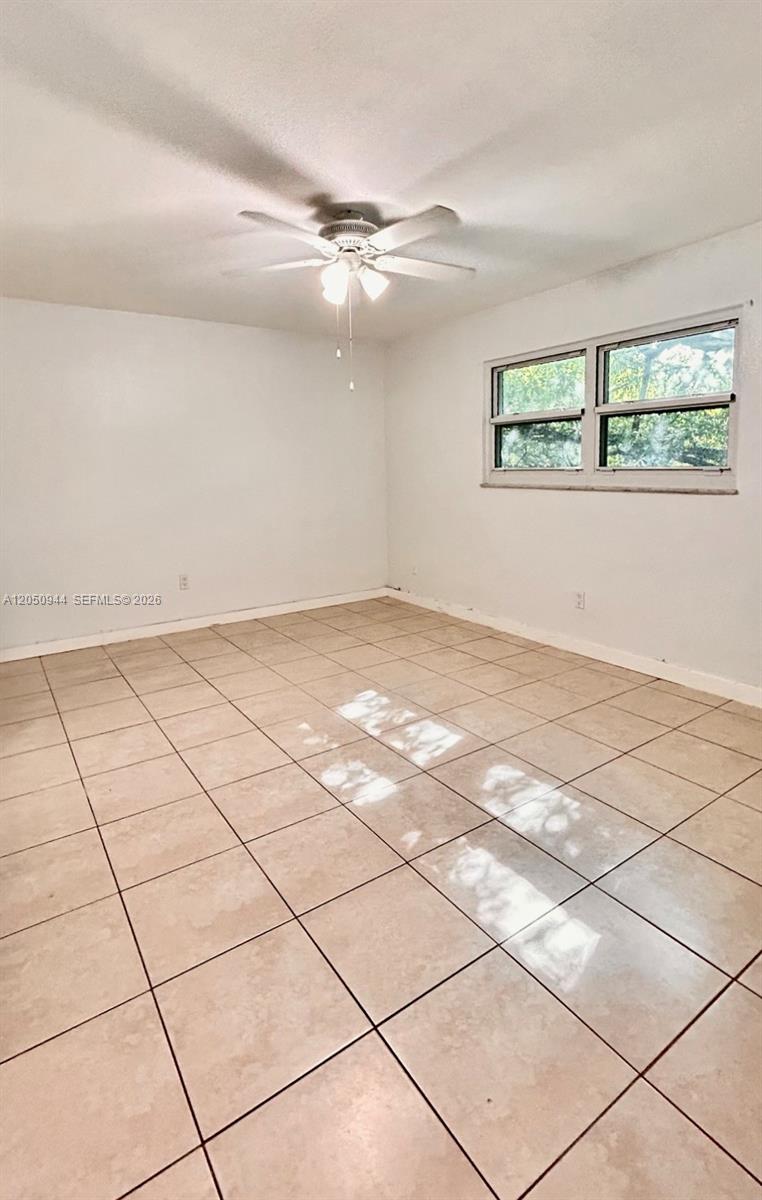 3265 Griffin Road 205 Property Photo 10
