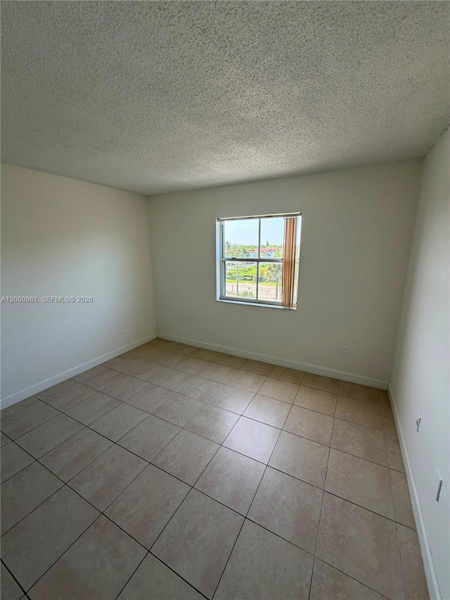 8200 Sw 210th Street 303 Property Photo 4