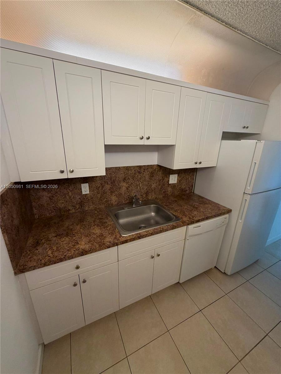 8200 Sw 210th Street 303 Property Photo 5