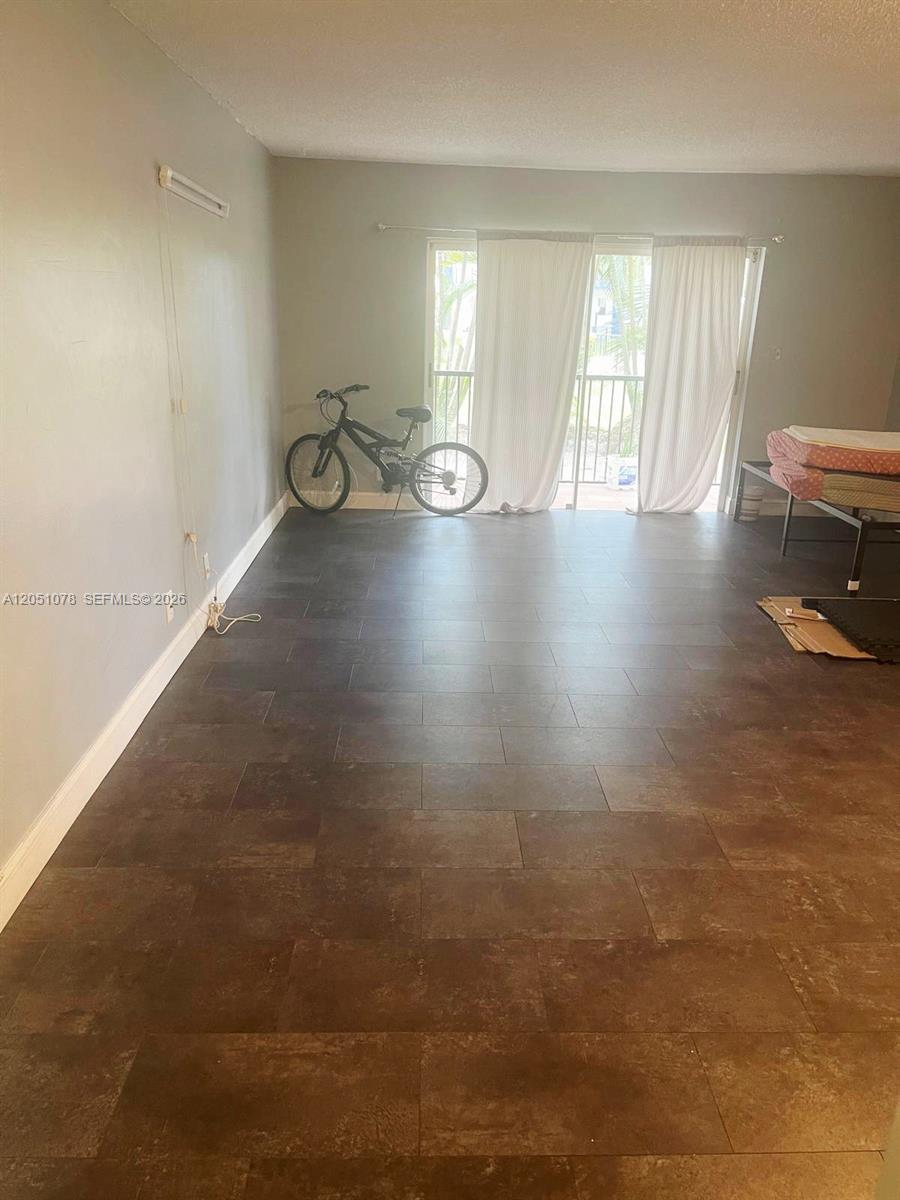 A12051078 Property Photo 3