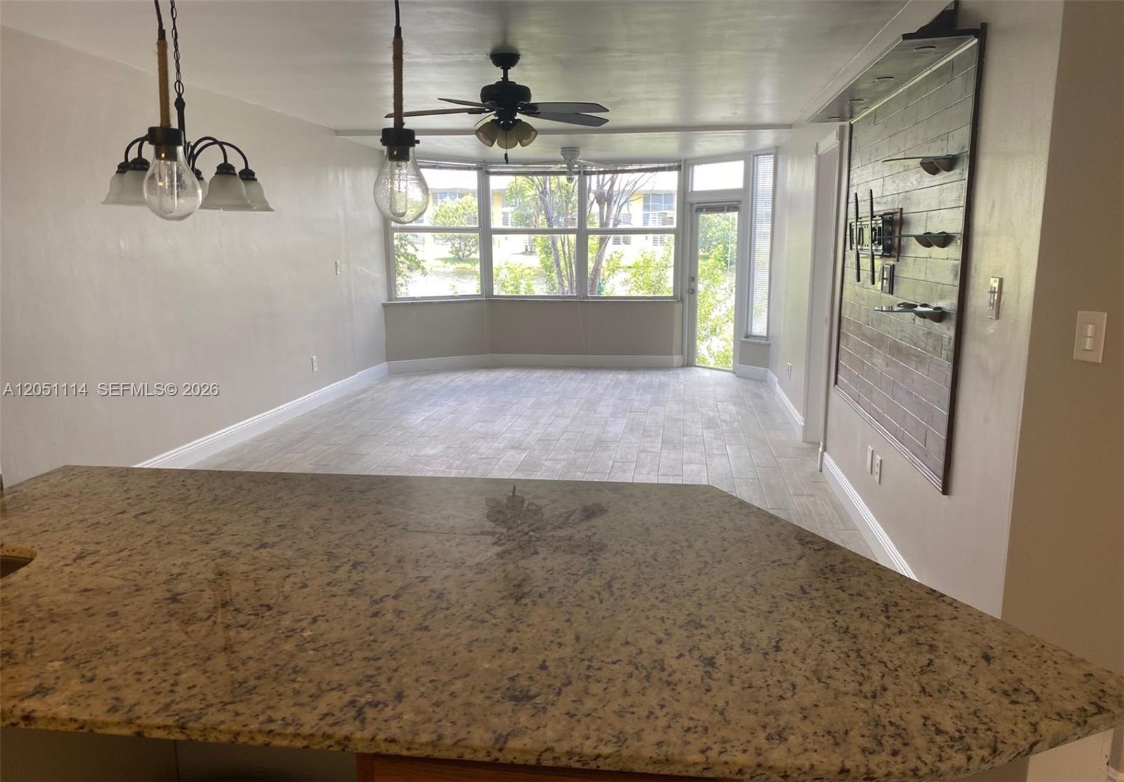A12051114 Property Photo 11