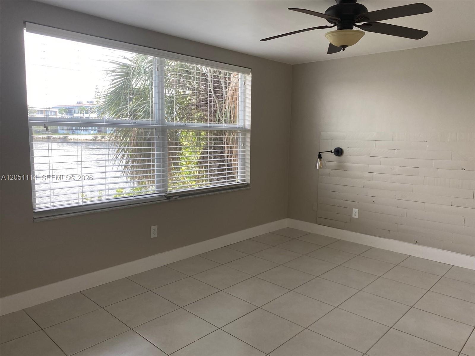 A12051114 Property Photo 15