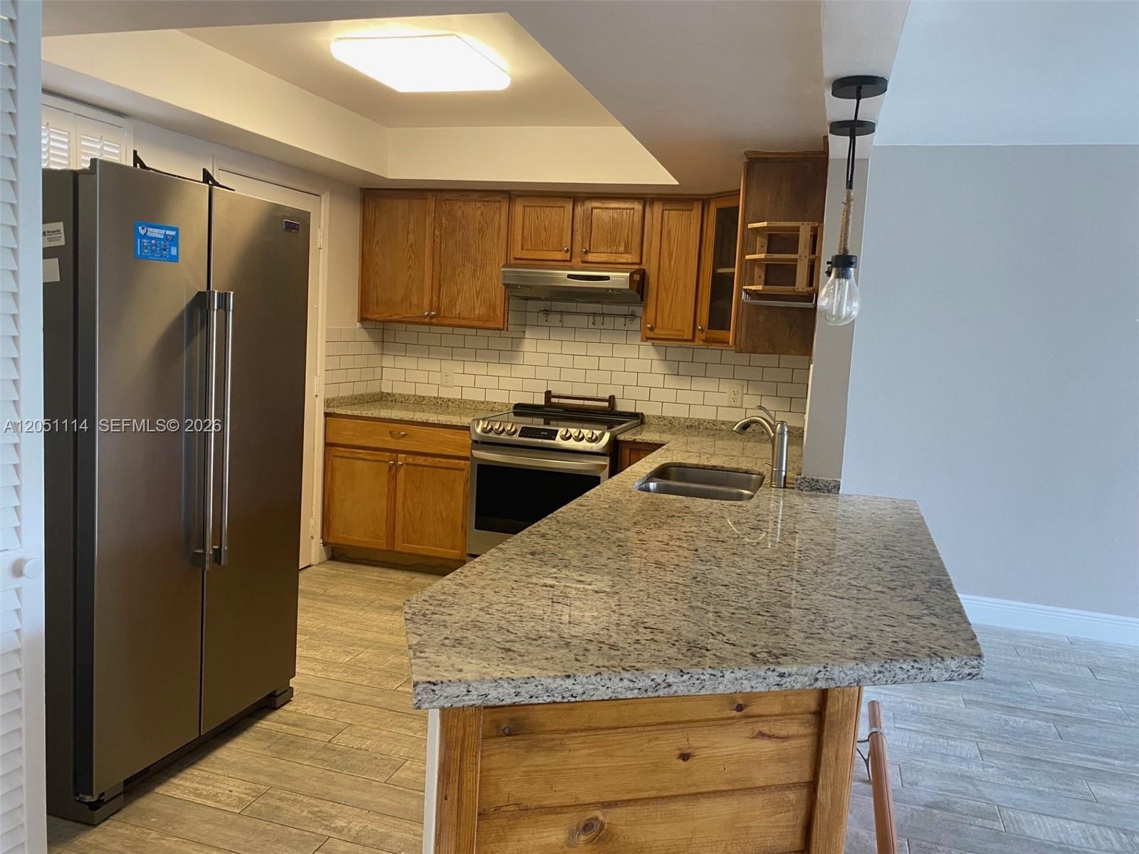 A12051114 Property Photo 20